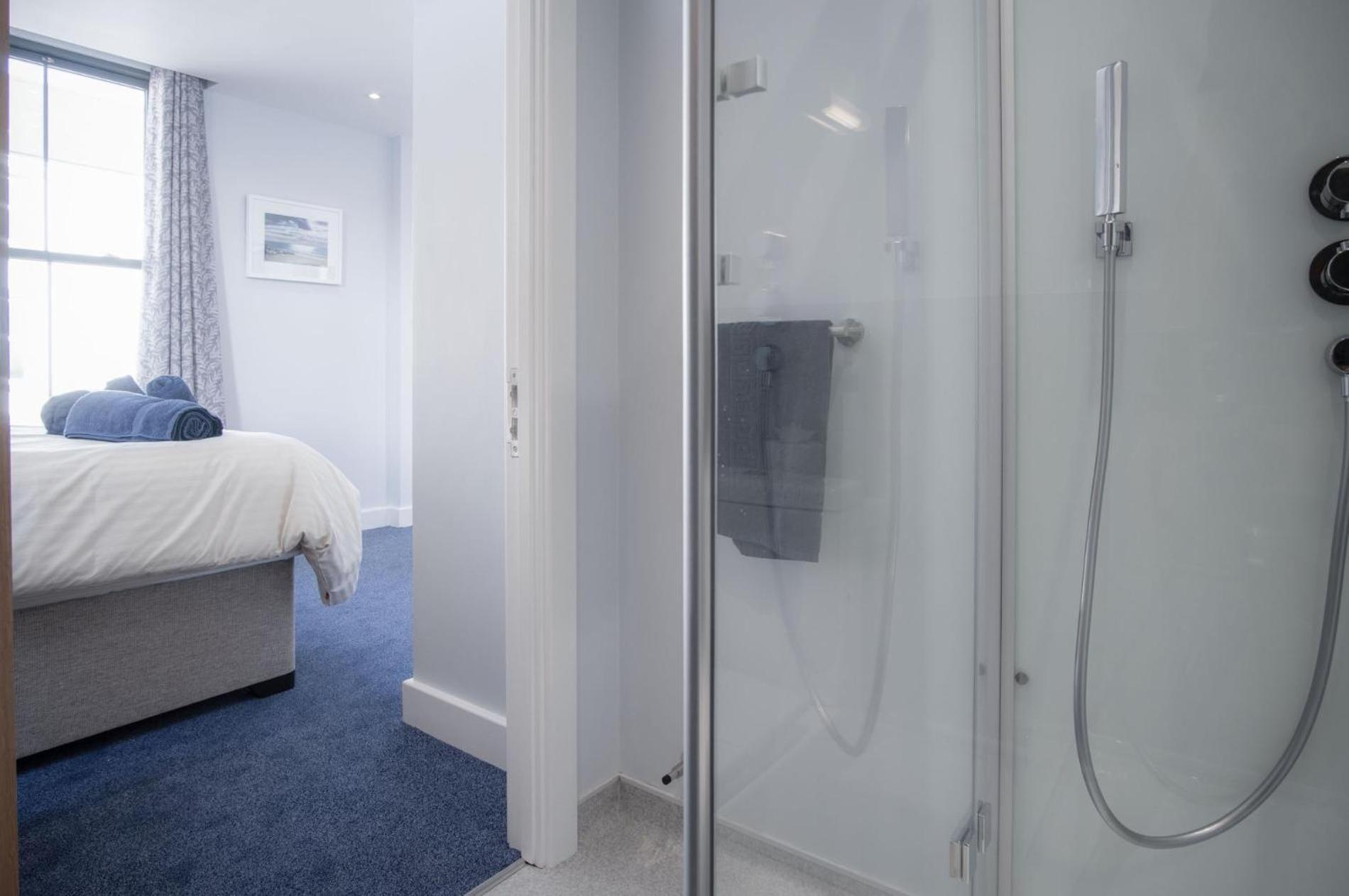 Ocean Cabins No 3 At The Square - Saundersfoot Pokoj fotografie