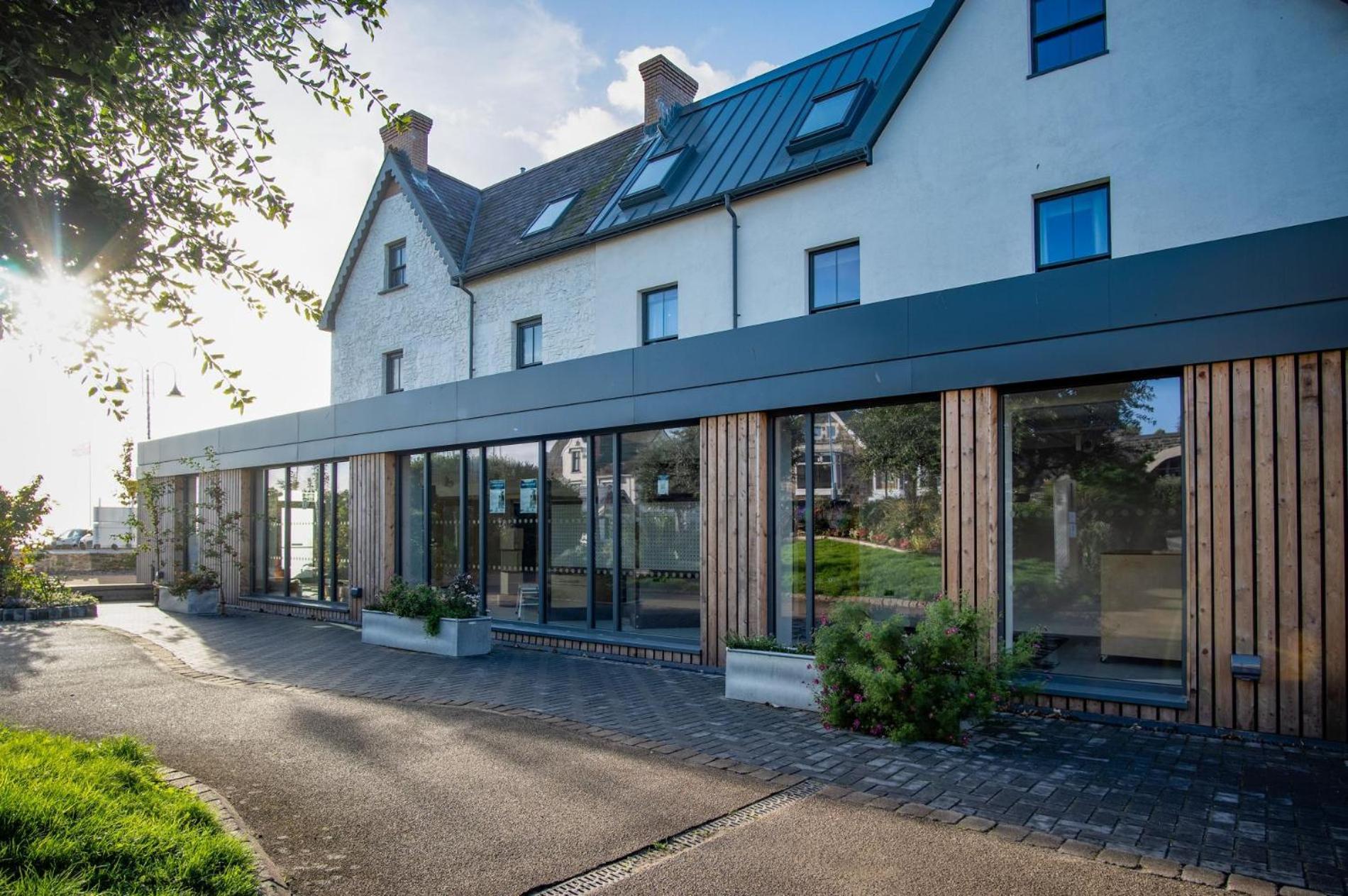 Ocean Cabins No 3 At The Square - Saundersfoot Pokoj fotografie